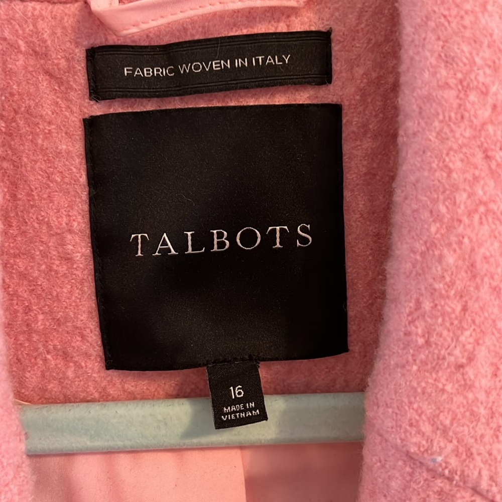 Pink coat - Picture 2 of 5
